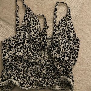 urban outfitters crop top